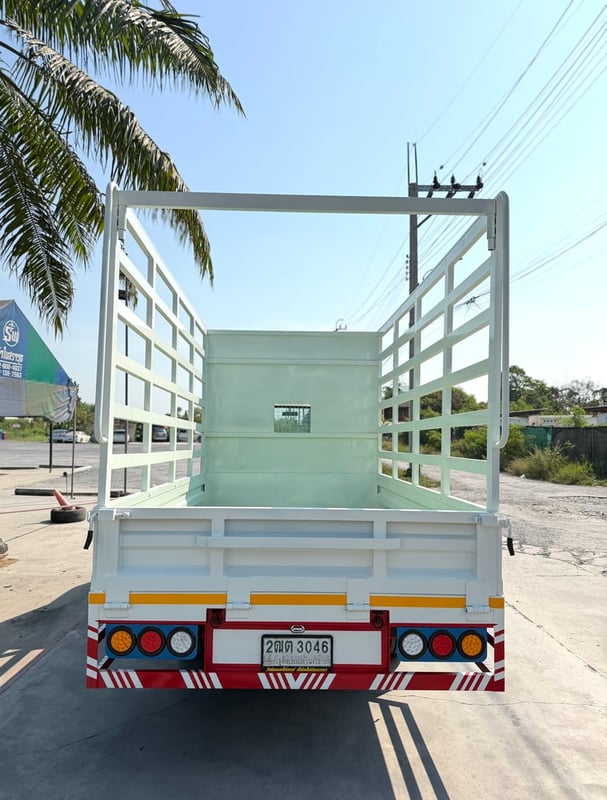 ISUZU NLR 130แรงม้า รถบรรทุก 4ล้อ กระบะคอกสูง ปี 2561