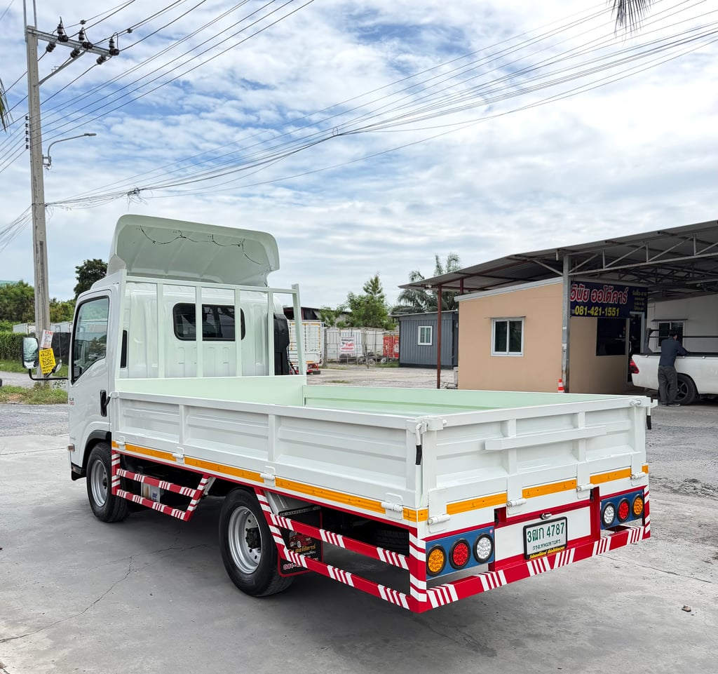 ISUZU NLR 130 แรงม้า รถบรรทุก 4ล้อไม่ติดเวลา กระบะเหล็ก ยาว 3.50 ม. ปี 2563