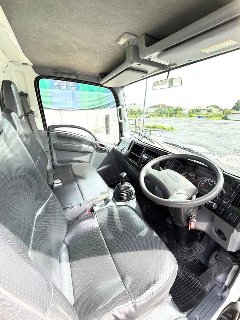 รถ ISUZU NLR 130 แรง ปี 2563 รถห้างแท้ (4 ล้อไม่ติดเวลา) #กะบะเหล็กเปิด3บาน ยาว 3.30 ม. รถสวย มือเดียว