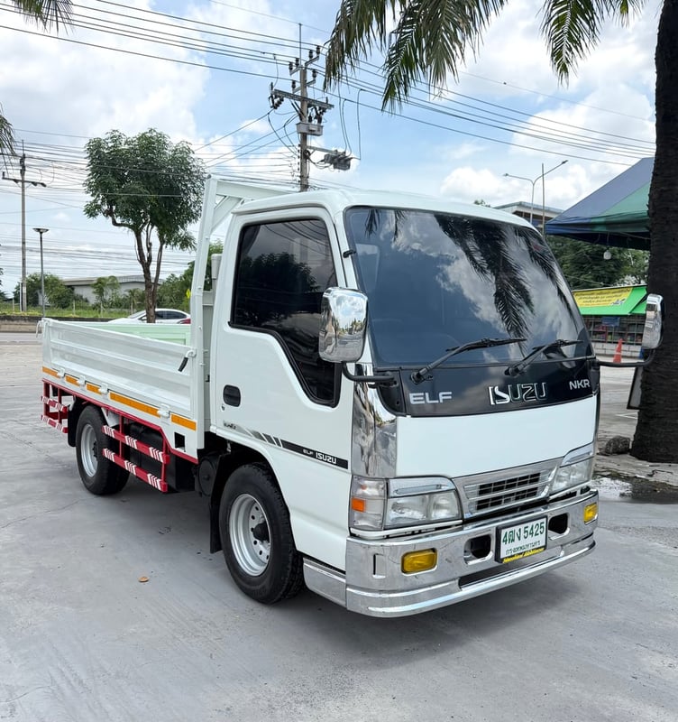 ISUZU NKR 100 แรงเทอร์โบ ( 4ล้อ ไม่ติดเวลา) กระบะเหล็ก ปี 2004 