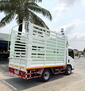 รถ ISUZU NLR 130 แรง ปี 2565  รถห้างแท้ (4 ล้อไม่ติดเวลา) #กะบะคอกสูง #ยาว 3.30 ม.#กว้าง 1.90 ม. รถสวย มือเดียว