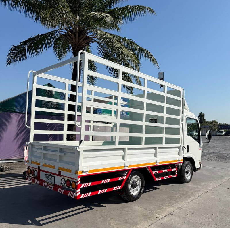 รถ ISUZU NLR 130 แรง ปี 2563 รถห้างแท้ ) มือเดียว สวยมาก กะบะเหล็กคอกสูง ยาว 3.50 ม.กว้าง 1.90 ม. รถ ISUZU NLR 130 แรง ปี 2563 รถห้างแท้ ) มือเดียว สวยมาก กะบะเหล็กคอกสูง ยาว 3.50 ม.กว้าง 1.90 ม.