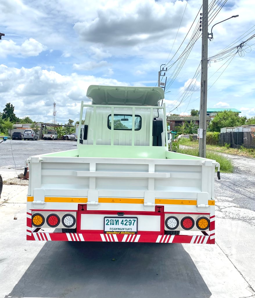 ISUZU NLR 130แรงม้า รถบรรทุก 4ล้อ กระบะเหล็ก ปี2018 ยาว 3.50 ม.