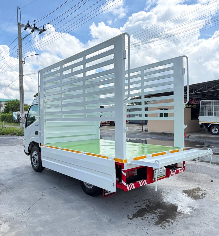 รถ HINO 300 ATOM ( 4 ล้อป้ายเล็ก ไม่ติดเวลา) ปี 2561 มือเดียว ออกจากห้าง รถ HINO 300 ATOM ( 4 ล้อป้ายเล็ก ไม่ติดเวลา) ปี 2561 มือเดียว ออกจากห้าง