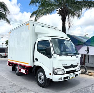 HINO XZU 136แรงม้า รถบรรทุก 4ล้อ ตู้แห้ง ปี2020