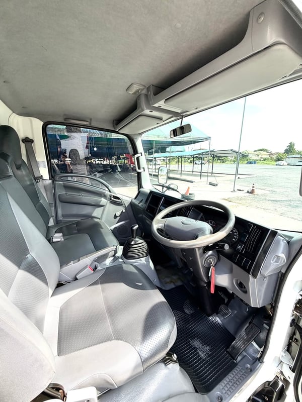 รถ ISUZU NLR 130 แรง ปี 2559 (รถห้างแท้ ) (4 ล้อไม่ติดเวลา) กะบะเหล็กเปิด 3 ด้าน ยาว 3.50 ม. กว้าง 2.00 ม. รถมือเดียว สวยมาก