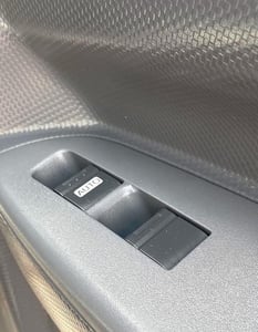 ISUZU NLR 130แรงม้า รถบรรทุก 4ล้อ  ปี2018 กระบะเหล็กคอกสูงใหม่ ยาว 3.50 เมตร