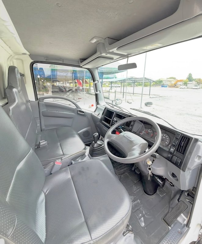 รถ ISUZU NLR 130 แรง ปี 2563 รถห้างแท้ (4 ล้อไม่ติดเวลา) กะบะคอกสูง ยาว 3.50 ม. กว้าง 1.90 ม รถสวย มือเดียว รถ ISUZU NLR 130 แรง ปี 2563 รถห้างแท้ (4 ล้อไม่ติดเวลา) กะบะคอกสูง ยาว 3.50 ม. กว้าง 1.90 ม รถสวย มือเดียว