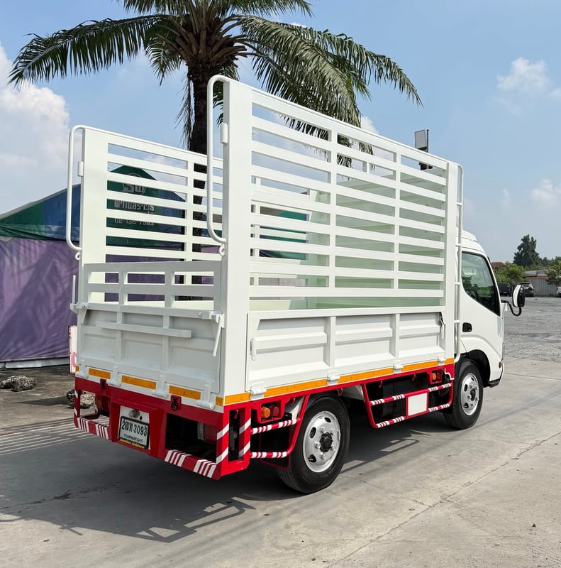 HINO XZU 136แรงม้า รถบรรทุก 4ล้อ กระบะคอกสูง ปี2018 HINO XZU 136แรงม้า รถบรรทุก 4ล้อ กระบะคอกสูง ปี2018