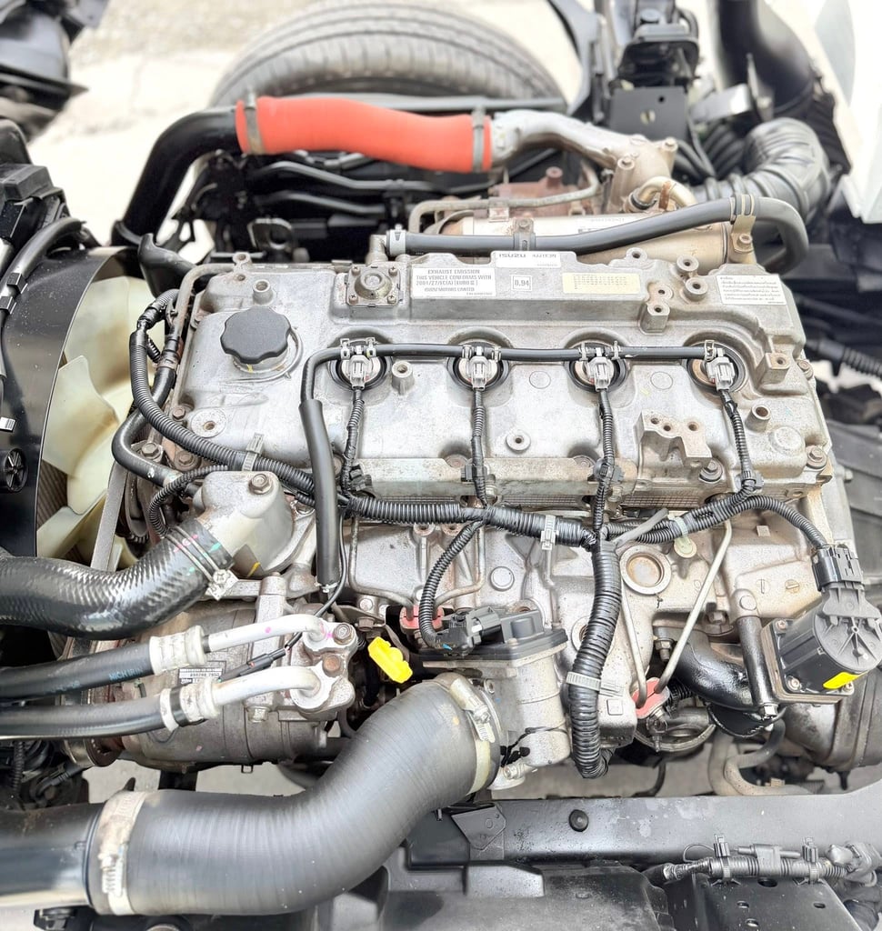 รถ ISUZU NLR 130 แรง ปี 2563 รถห้างแท้ (4 ล้อไม่ติดเวลา) #กะบะเหล็กเปิด3บาน ยาว 3.30 ม. รถสวย มือเดียว