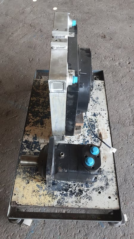 มอเตอร์ไฮดรอลิคพร้อมแผงออยคูลริ่ง มอเตอร์ไฮดรอลิคพร้อมแผงออยคูลริ่ง