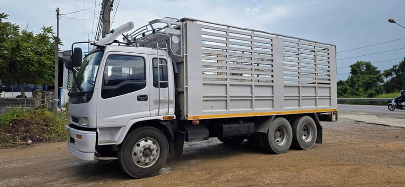 ISUZU FVM 195แรงม้า รถบรรทุก 10ล้อ กระบะคอกสูง ปี2018 ISUZU FVM 195แรงม้า รถบรรทุก 10ล้อ กระบะคอกสูง ปี2018