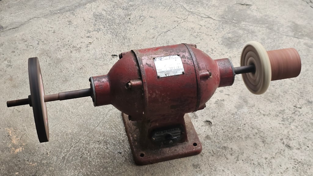 มอเตอร์ 2 แขน ขนาด ครึ่งแรง ไฟบ้าน 220v สวยเดิมใช้ได้ปกติ มอเตอร์ 2 แขน ขนาด ครึ่งแรง ไฟบ้าน 220v สวยเดิมใช้ได้ปกติ