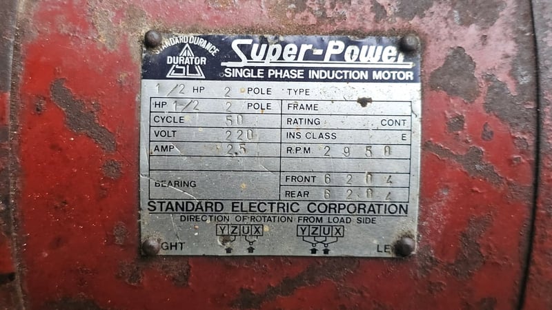 มอเตอร์ 2 แขน ขนาด ครึ่งแรง ไฟบ้าน 220v  สวยเดิมใช้ได้ปกติ