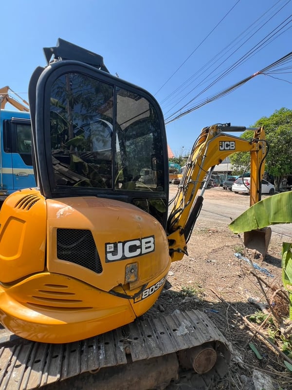 ขาย รถขุดJCB8035ZTSตู้แอร์ รถพร้อมใช้ตามสภาพ