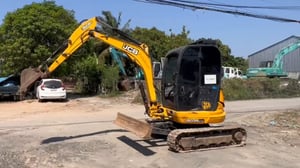 ขาย รถขุดJCB8035ZTSตู้แอร์ รถพร้อมใช้ตามสภาพ