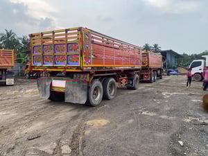 ISUZU FXZ 360แรงม้า รถบรรทุก 10ล้อ พ่วงแม่ลูก ปี2011 เลขไมล์มากกว่า 800,000 กม.