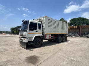 ISUZU FVM 200แรงม้า รถบรรทุก 10ล้อ กระบะเหล็ก ปี2015 ISUZU FVM 200แรงม้า รถบรรทุก 10ล้อ กระบะเหล็ก ปี2015