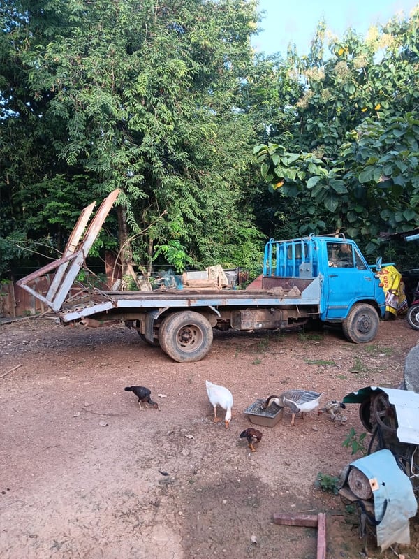 รถขุดโกเบ5ตัน พร้อมเทลเลอร์ รถขุดโกเบ5ตัน พร้อมเทลเลอร์