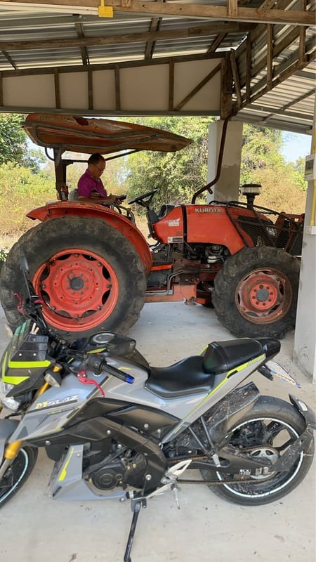 ขายรถไถM7040 ราคา209000 สนใจโทร 0801160272 ขายรถไถM7040 ราคา209000 สนใจโทร 0801160272