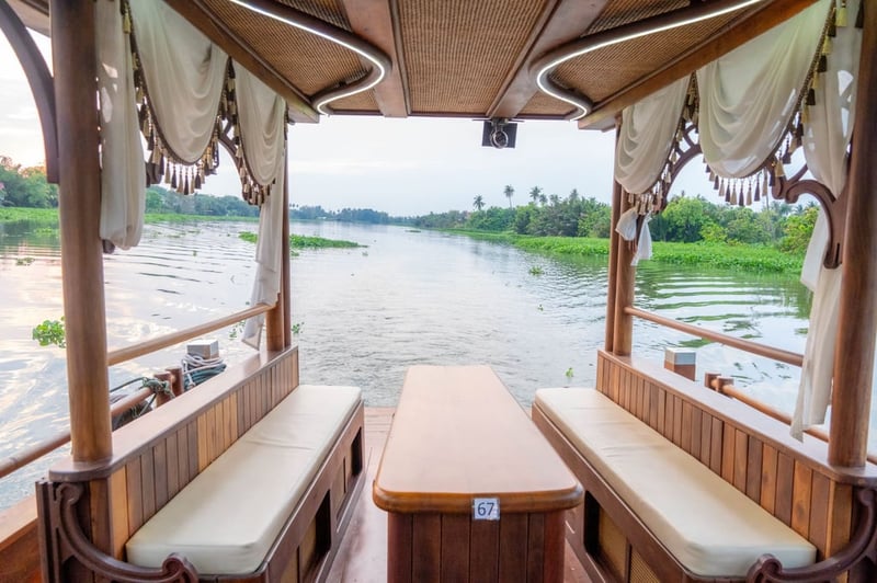 ขายเรือนำเที่ยว