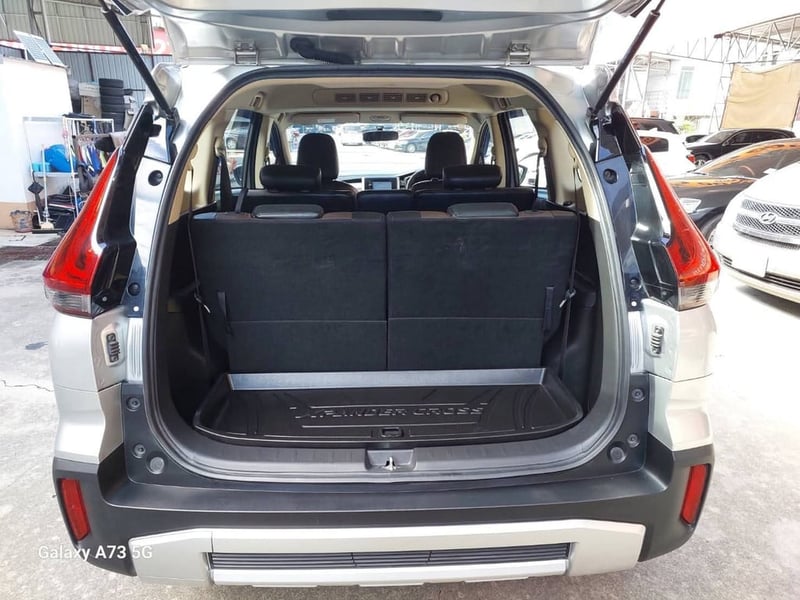 Mitsubishi x-pender cross 1.5 ปี 20 Mitsubishi x-pender cross 1.5 ปี 20