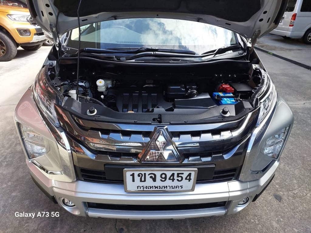 Mitsubishi x-pender cross 1.5 ปี 20