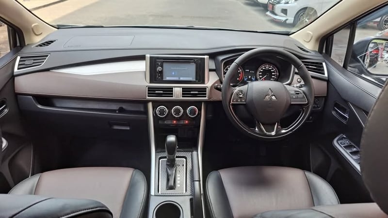 Mitsubishi x-pender cross 1.5 ปี 20 Mitsubishi x-pender cross 1.5 ปี 20