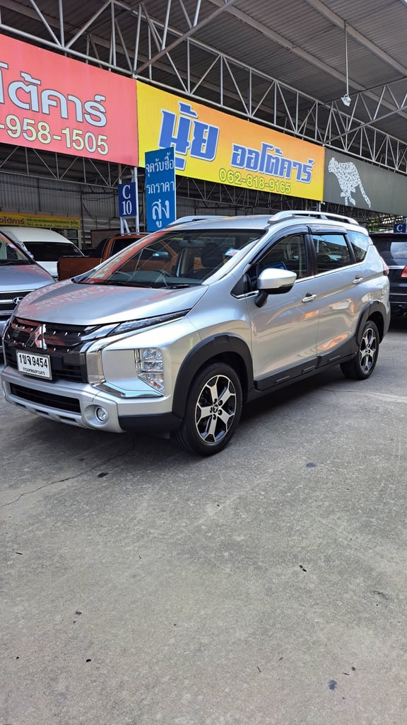 Mitsubishi x-pender cross 1.5 ปี 20