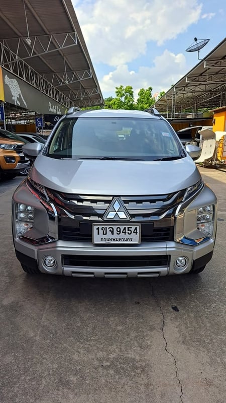 Mitsubishi x-pender cross 1.5 ปี 20 Mitsubishi x-pender cross 1.5 ปี 20