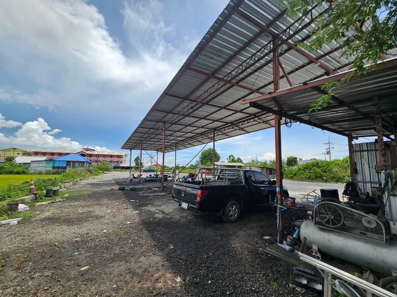 ให้เช่าลานจอดรถ