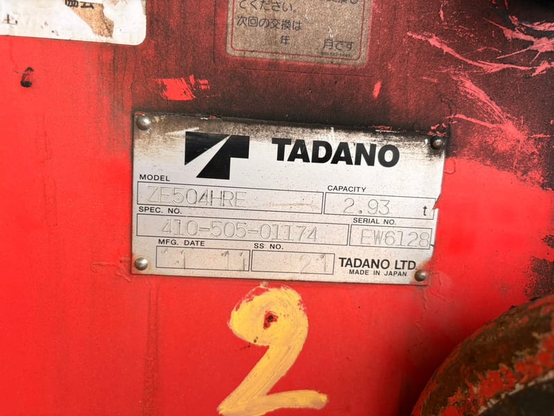 เครนUnicและTadano 5ตัน