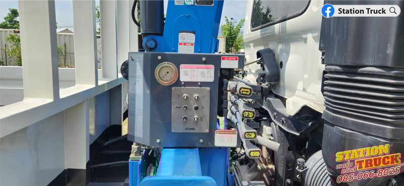 HINO FC 175แรงม้า รถบรรทุก 6ล้อ กระบะเหล็กติดเครน ปี2023 เลขไมล์ 112,051 กม.