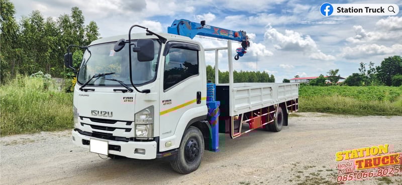 ISUZU FRR 210แรงม้า รถบรรทุก 6ล้อ กระบะเหล็กติดเครน ปี2013