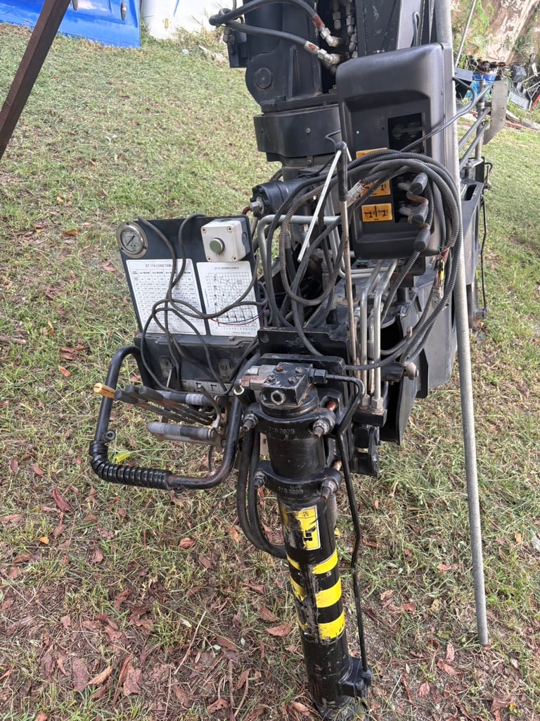 เครน Hiab ติดรถบรรทุก 6ตัน 4ปอก มือสองสภาพดี