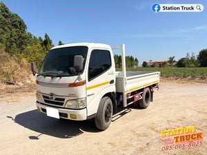 HINO XZU 136แรงม้า รถบรรทุก 6ล้อ กระบะเหล็ก ปี2010 เลขไมล์ 215,230 กม.