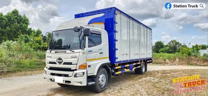 HINO FG 240แรงม้า รถบรรทุก 6ล้อ ตู้แห้ง ปี2021