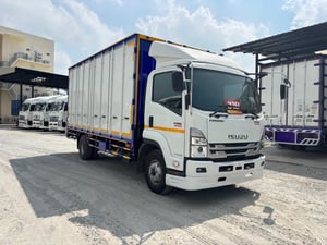 🚚 หกล้อตู้สิบบาน ISUZU FRR 210 ปี 66 Sาคา  1,110,000.-(8215)