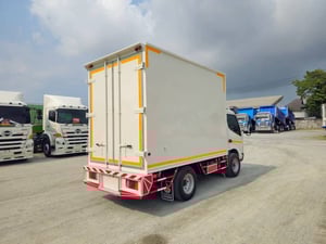 สี่ล้อตู้ HINO  XZU 136 แรง ปี 2563 ยาว 3.16 กว้างนอก 1.89 กว้างใน 1.82สูงใน 2.09 โปร 570,000.-(637)