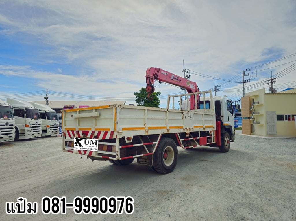 🚚หกล้อติดเครน  ปี 2557 ISUZU  FTR  240 แรงม้า ราคา  1,310,000.-(0947)