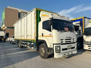 หกล้อตู้สิบบาน ปี 2559 ISUZU FTR 240 เเรง (3447)