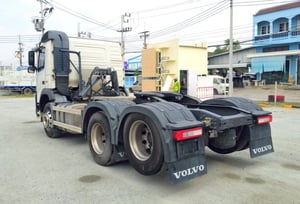 สิบล้อหัวลาก Volvo FM 440 แรงม้า ปี 60 (0733) สิบล้อหัวลาก Volvo FM 440 แรงม้า ปี 60 (0733)