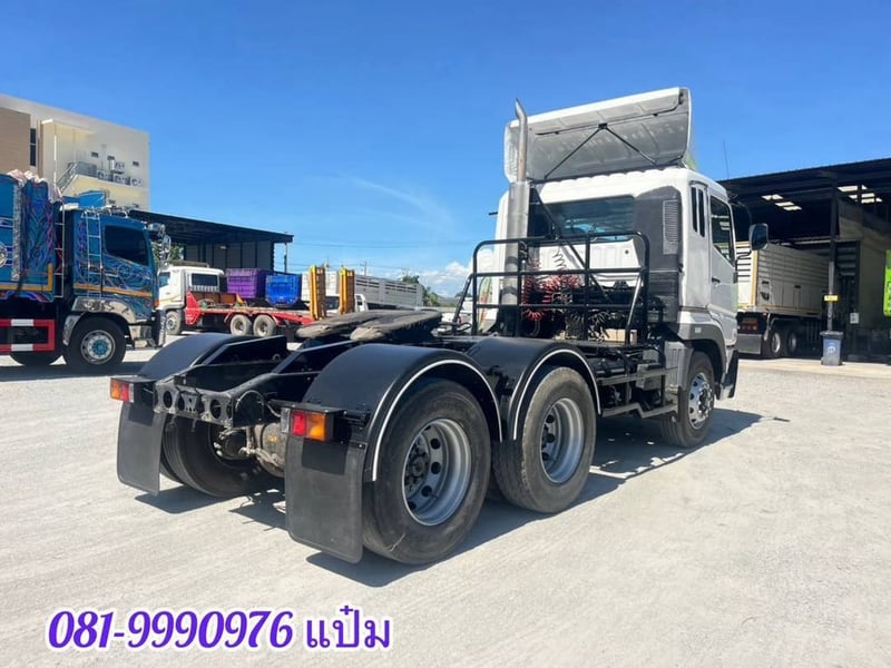 สิบล้อหัวลาก FUSO (5718) FV 380 แรง ปี 2555 สิบล้อหัวลาก FUSO (5718) FV 380 แรง ปี 2555