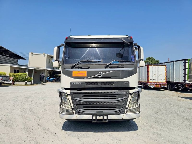 🔥สิบล้อหัวลาก VOLVO เพลาเดียว FM 440 แรง ปี 2560  ยางใหม่ 2 เส้น   Sาคา 1,130,000.-(0247)