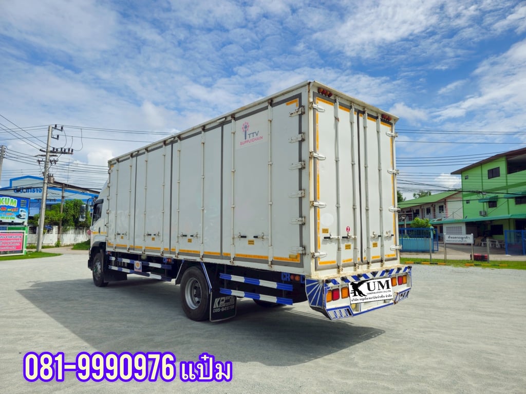 หกล้อตู้สิบบาน ปี 2562      ISUZU  FTR  240 แรงม้า      ราคา 1,390,000.- (0628)