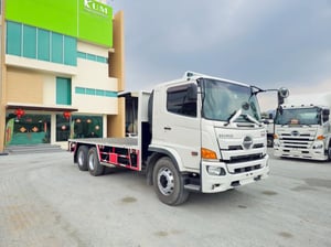 สิบล้อพื้นเรียบ HINO FL8J 260 แรง ปี 2560 ยาว 6.11 กว้าง 2.54 ( 1784) สิบล้อพื้นเรียบ HINO FL8J 260 แรง ปี 2560 ยาว 6.11 กว้าง 2.54 ( 1784)