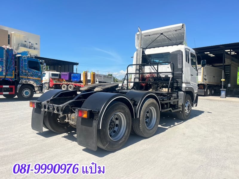 สิบล้อหัวลาก FUSO (5718) FV 380 แรง ปี 2555 สิบล้อหัวลาก FUSO (5718) FV 380 แรง ปี 2555