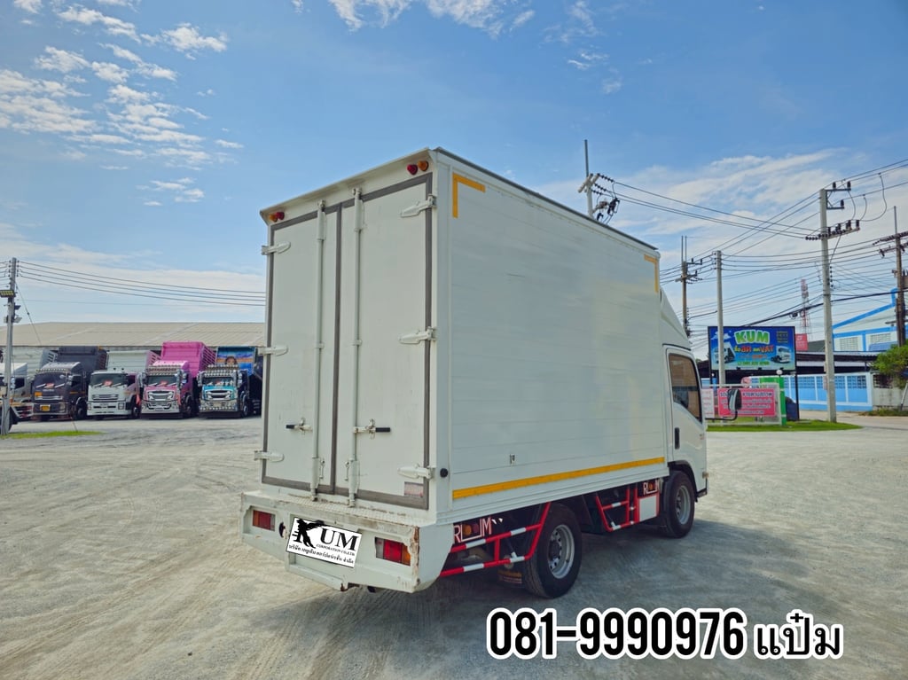 สี่ล้อตู้เข้าใหม่ ISUZU NLR 130 แรงม้า ปี 2560 ราคา 570,000.-(5269) ขนาด ยาว3.47 กว้าง 1.83 สูง 2.0 สี่ล้อตู้เข้าใหม่ ISUZU NLR 130 แรงม้า ปี 2560 ราคา 570,000.-(5269) ขนาด ยาว3.47 กว้าง 1.83 สูง 2.0