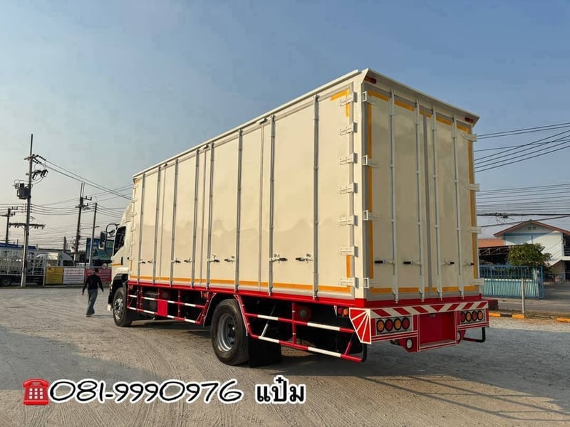 🚚หกล้อตู้สิบบาน ปี 2564 ISUZU  FTR 240 เเรงม้า Sาคา 1,690,000.-(3567)
