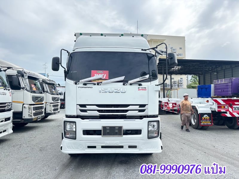 หกล้อตู้สิบบาน ปี 2561 ISUZU FTR 240 เเรง Sาคา 1,470,000.- (0510) หกล้อตู้สิบบาน ปี 2561 ISUZU FTR 240 เเรง Sาคา 1,470,000.- (0510)